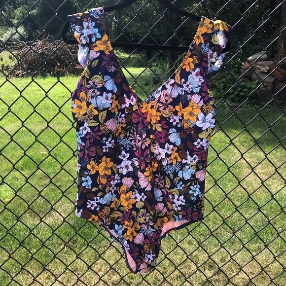 Beach Betty Other - Beach Betty floral one-piece swimsuit with ruffled straps
